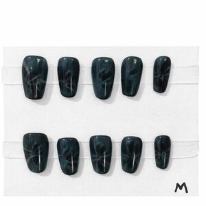 Elegant Black Press-On Nails